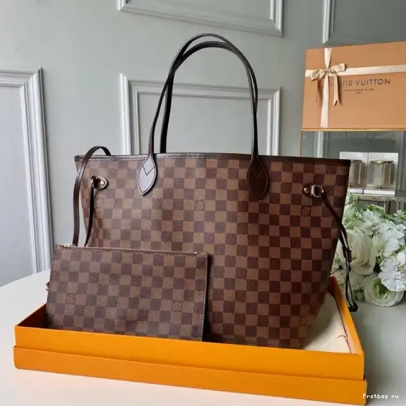 First bag ru LOUIS MM NEVERFULL VUITTON 0526